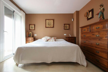 60e521255edb8f70ab2f19150755bda2 - 15