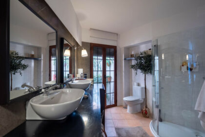 613a8cfdefa26d2c4111b311d32e78d2 - 13