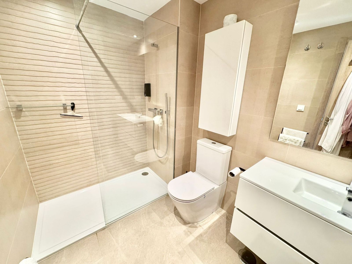 61774544b3863aff6e190215cd8b1786 - 10