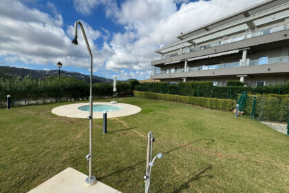 61774544b3863aff6e190215cd8b1786 - 12