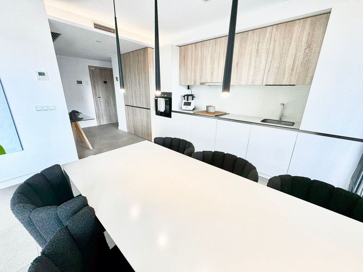 61774544b3863aff6e190215cd8b1786 - 17