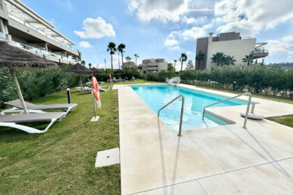 61774544b3863aff6e190215cd8b1786 - 19