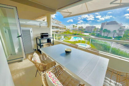 61774544b3863aff6e190215cd8b1786 - 20