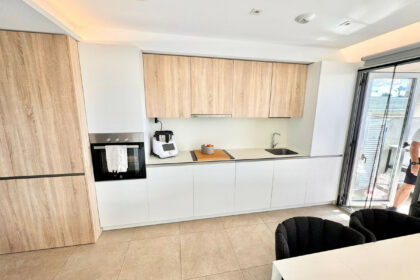 61774544b3863aff6e190215cd8b1786 - 4