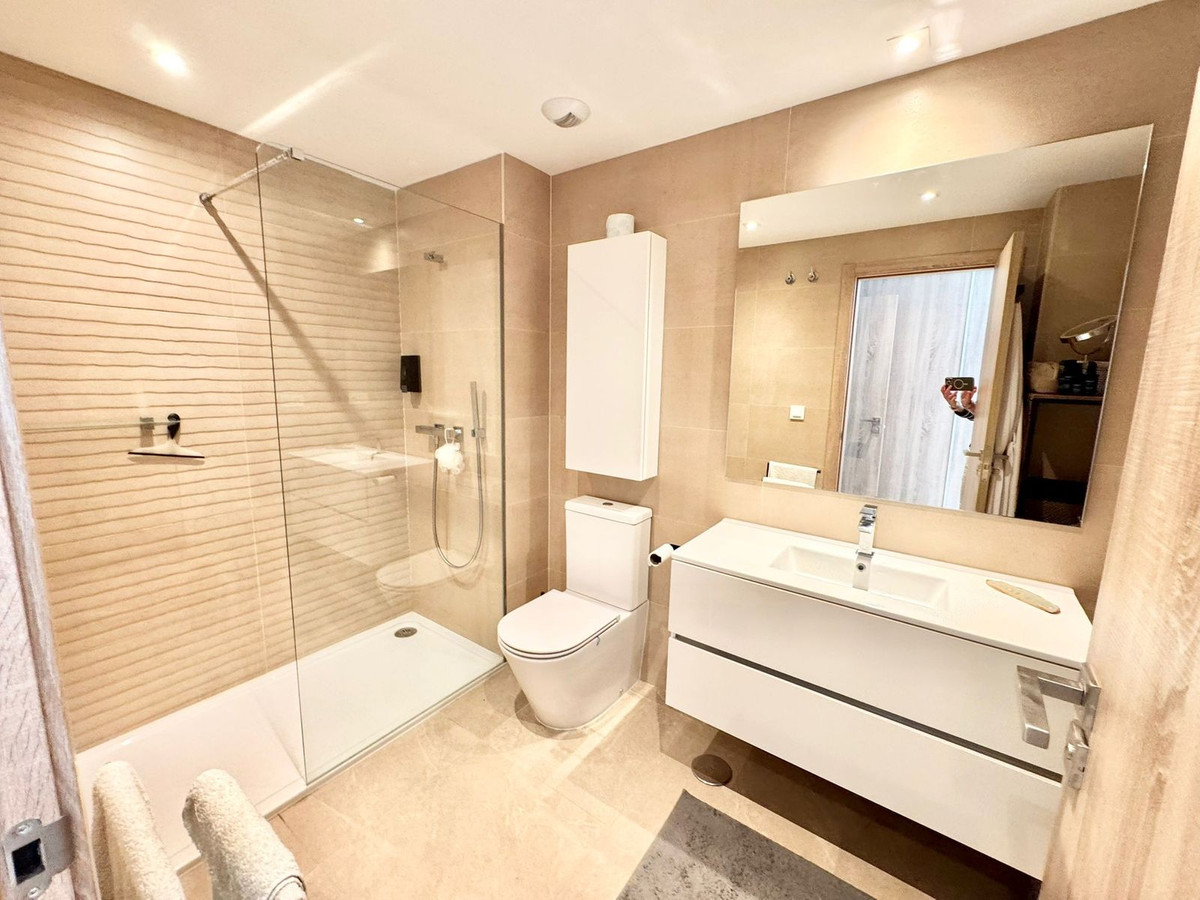 61774544b3863aff6e190215cd8b1786 - 6