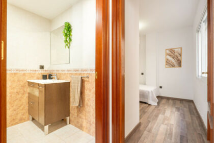 61a218b74e30ad6e8bf0c77554051545 - 10