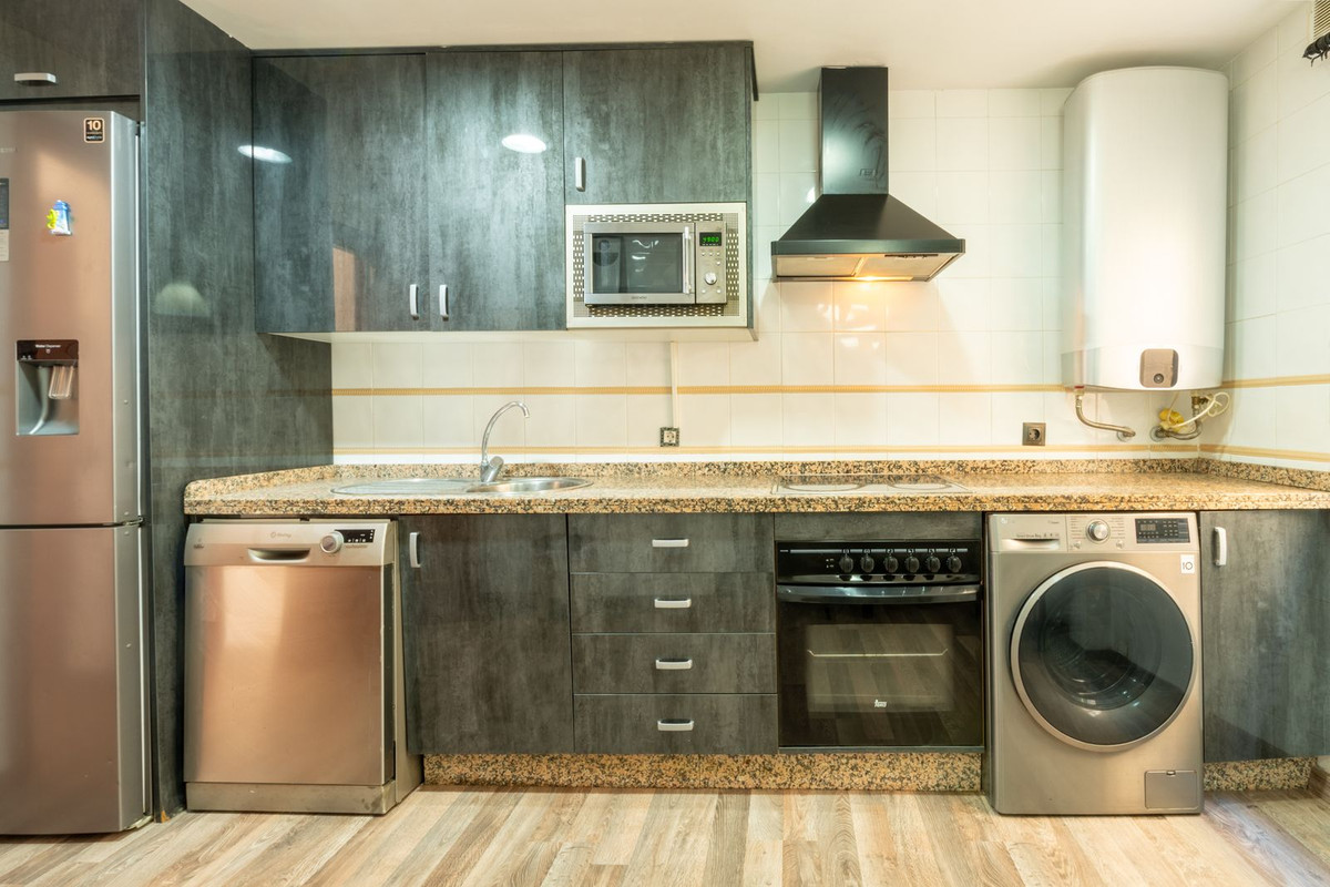 61a218b74e30ad6e8bf0c77554051545 - 15