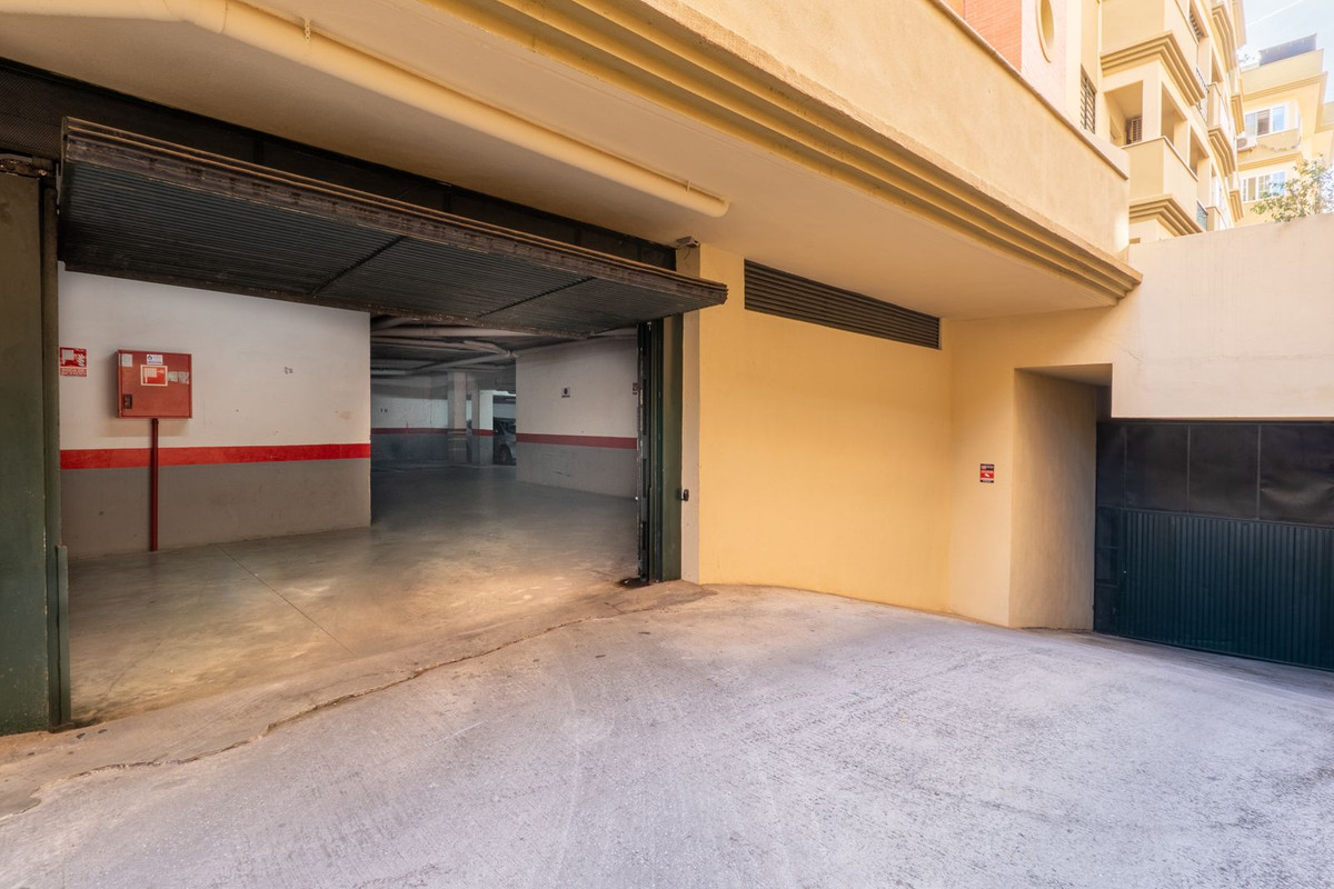 61a218b74e30ad6e8bf0c77554051545 - 20