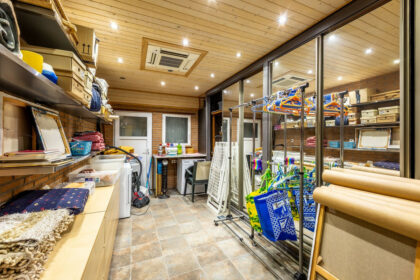 61e2367c8e64487ca22004c9d5936bc1 - 21