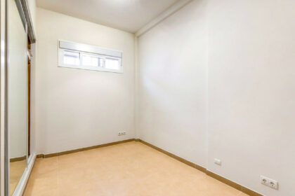 61e2367c8e64487ca22004c9d5936bc1 - 25