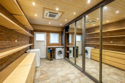 61e2367c8e64487ca22004c9d5936bc1 - 28