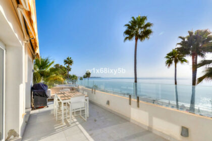 62975c06b339408317aabcd7c417ed2d - 14