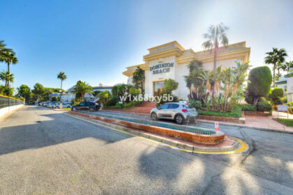 62975c06b339408317aabcd7c417ed2d - 18