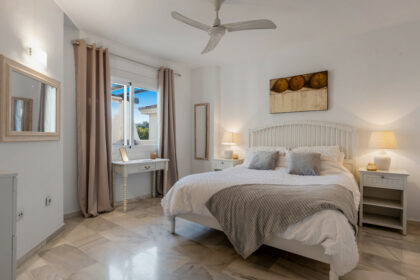 62d30253e5d4d7e28595907778e48718 - 13