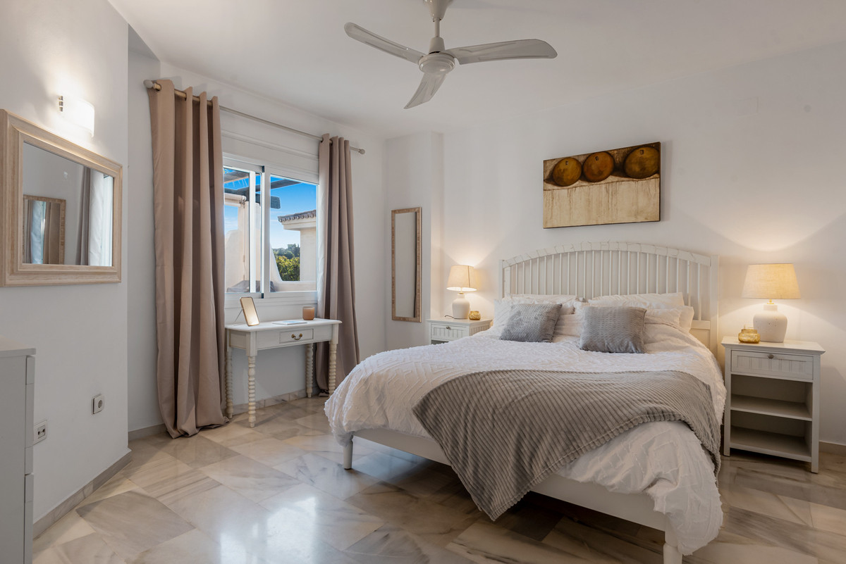 62d30253e5d4d7e28595907778e48718 - 13