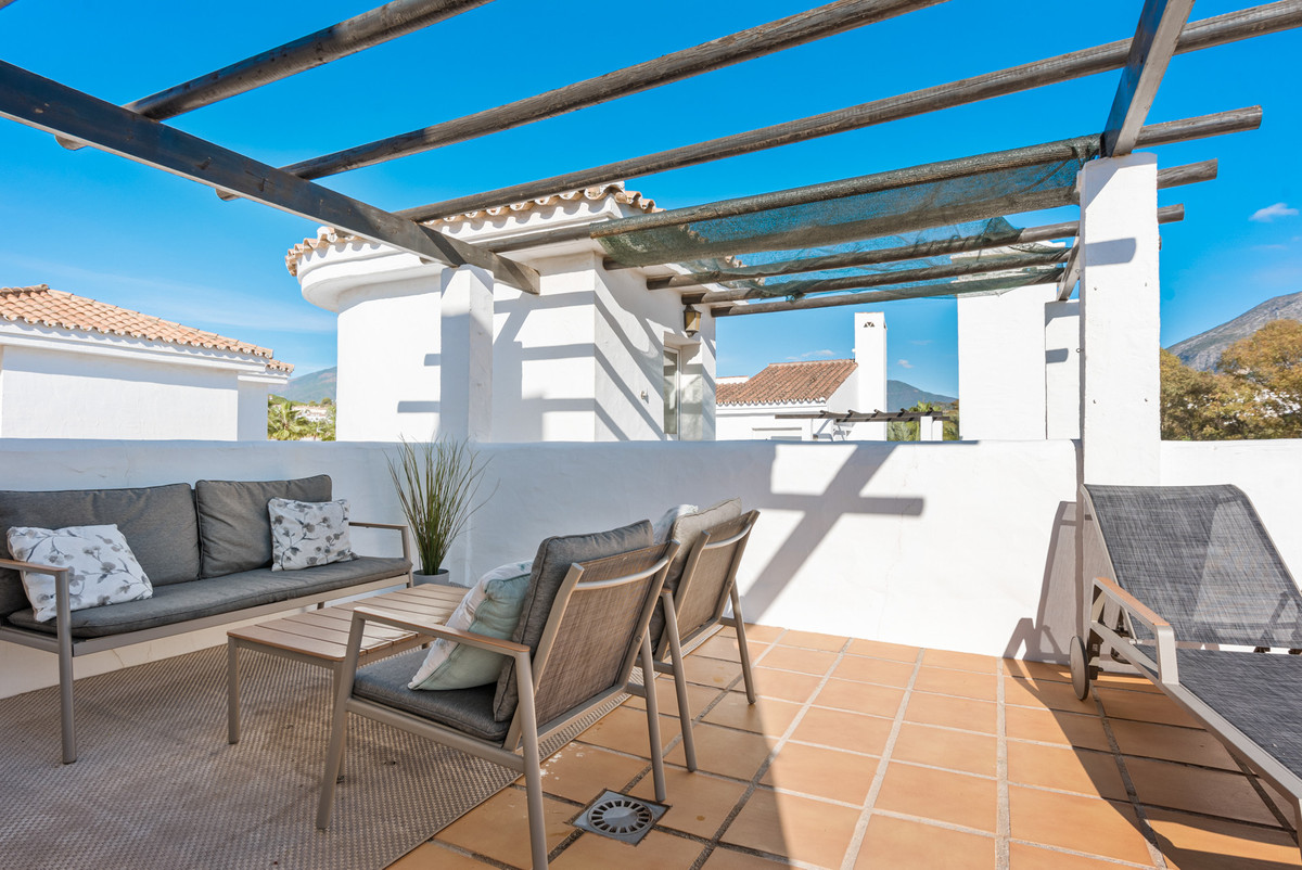 62d30253e5d4d7e28595907778e48718 - 20