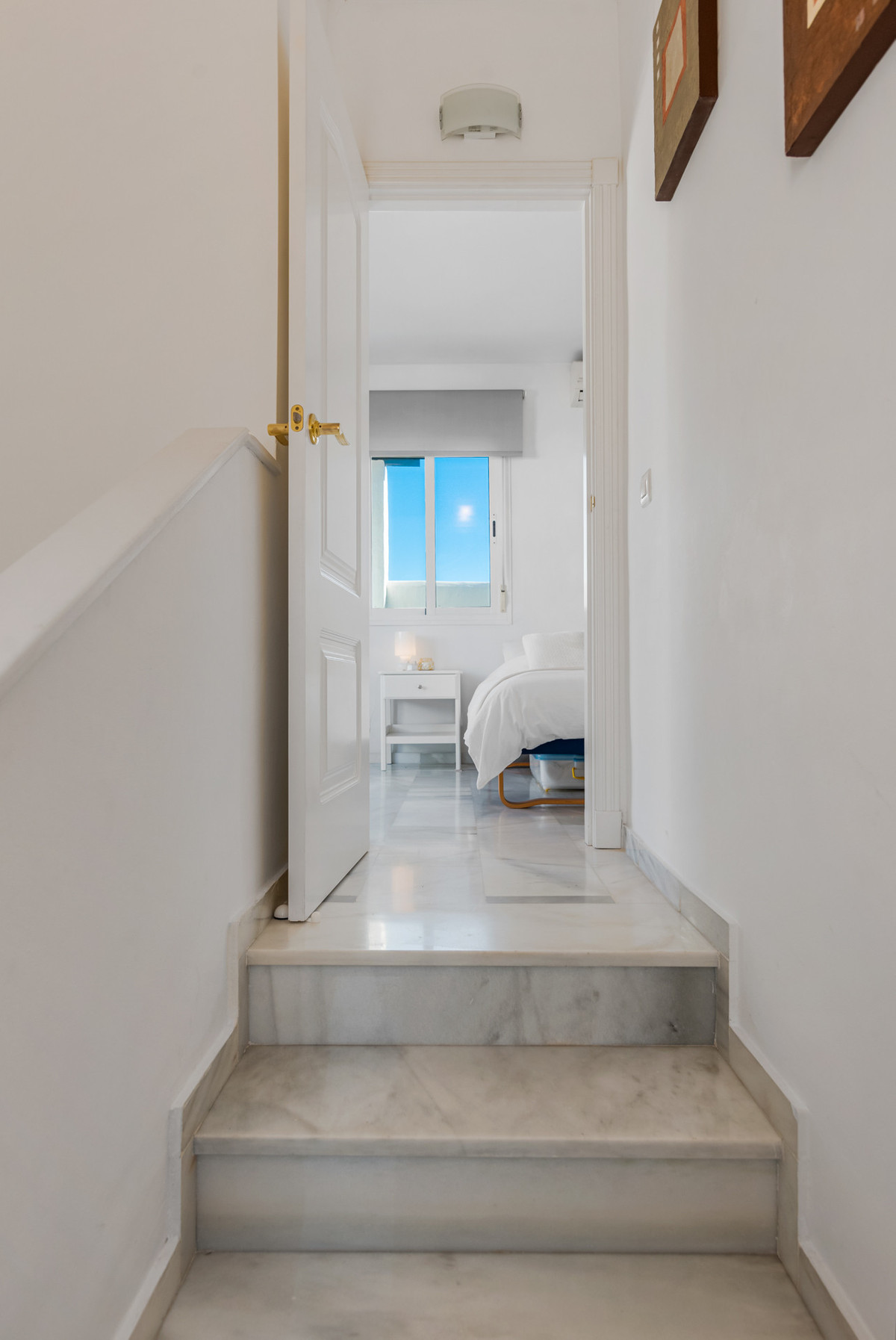 62d30253e5d4d7e28595907778e48718 - 21