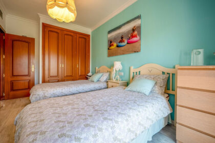 6317721d43fc106ff660581aa74132fc - 17