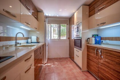 6317721d43fc106ff660581aa74132fc - 23