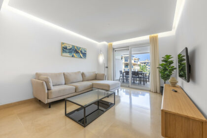 635697d120e37dccf42238d999d12ba1 - 12