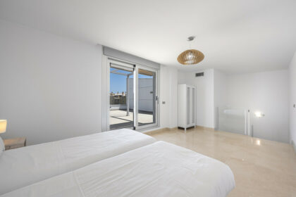 635697d120e37dccf42238d999d12ba1 - 20