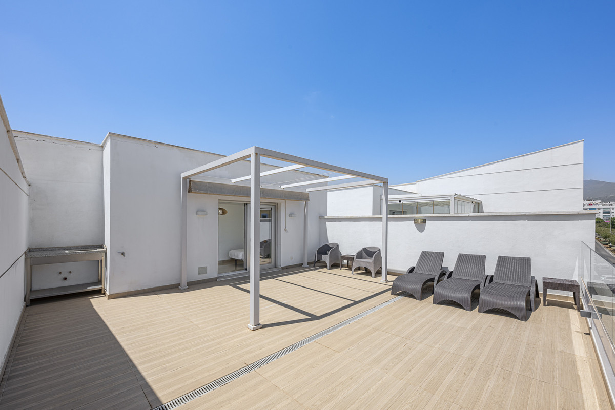 635697d120e37dccf42238d999d12ba1 - 22