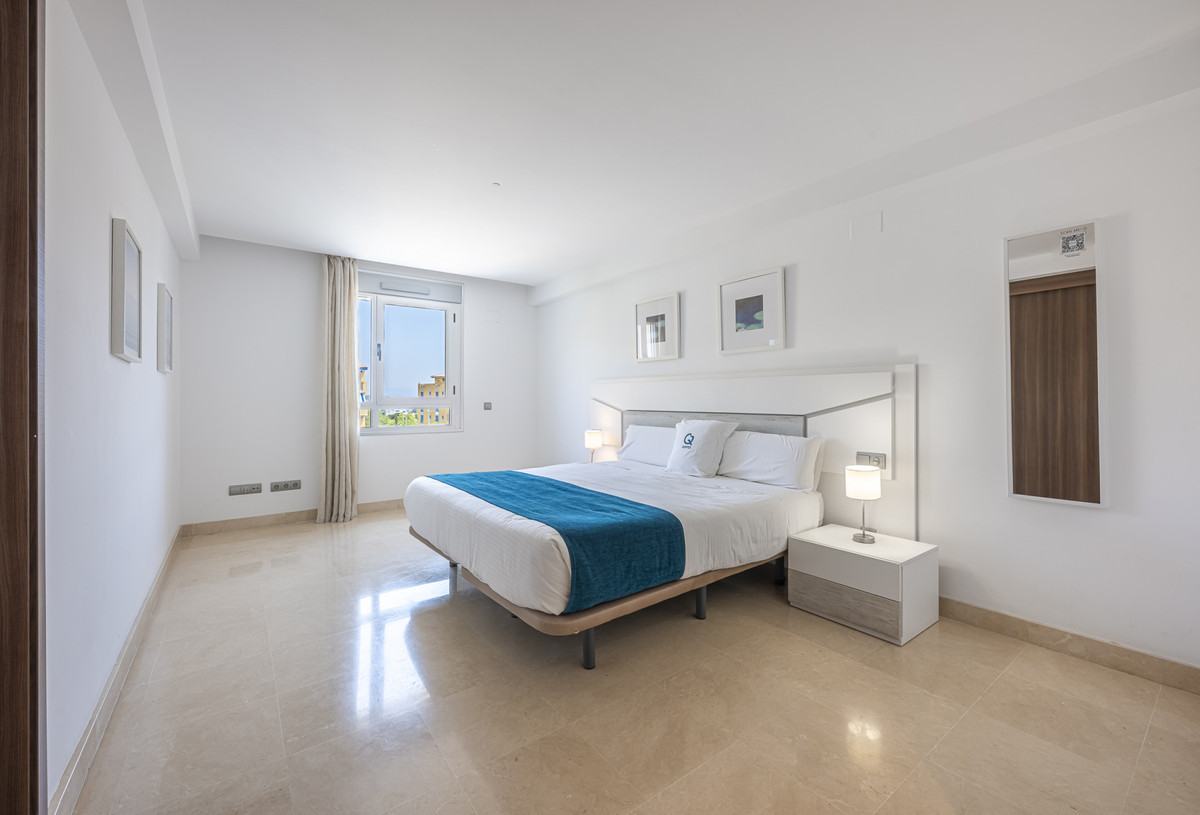 635697d120e37dccf42238d999d12ba1 - 24