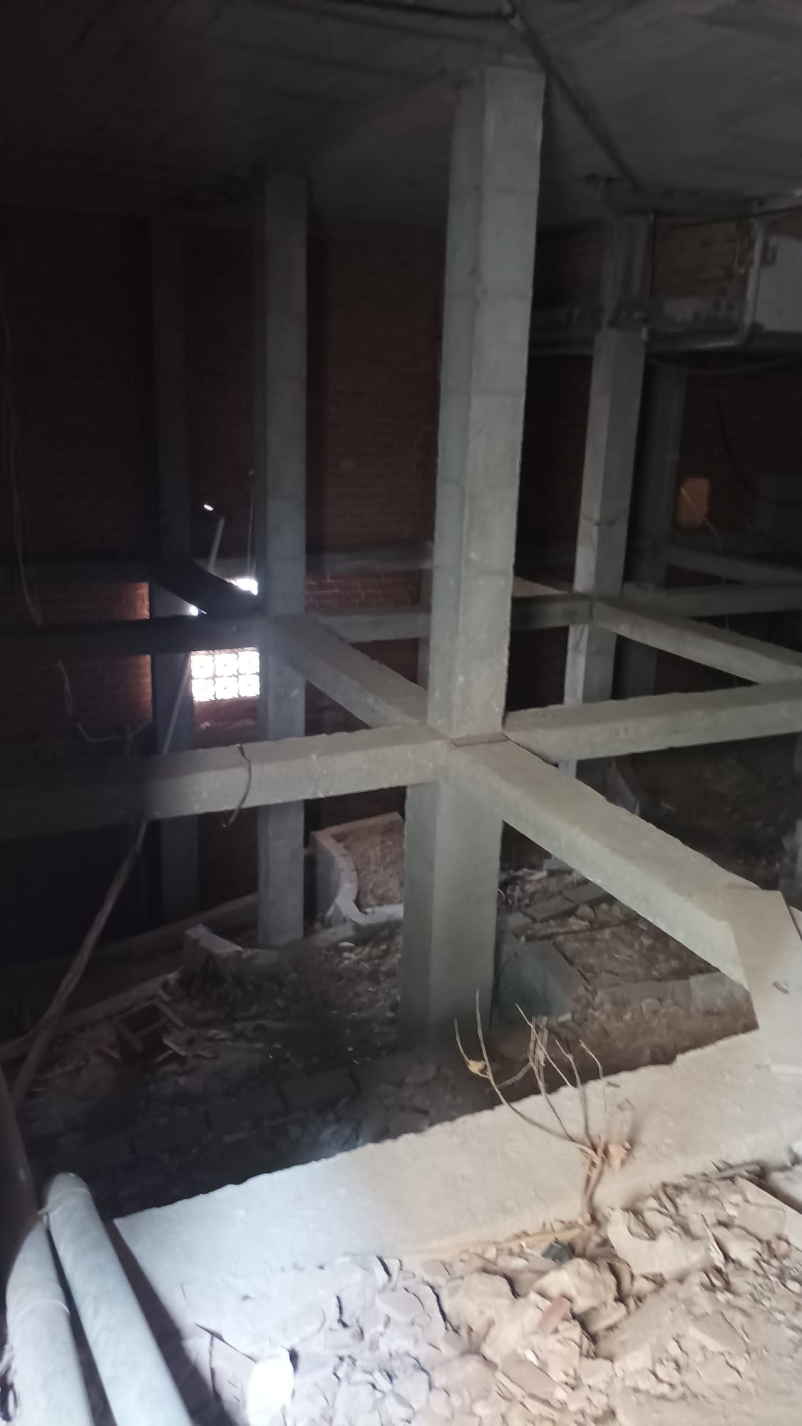 635c103623245efde8055b5212fa901a - 2