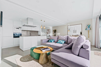 63de003cd7815a96572a6b98dd7c4cee - 2