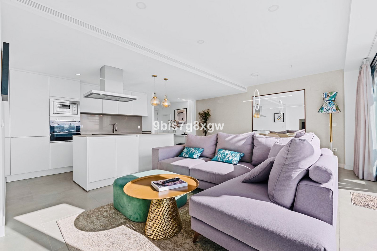 63de003cd7815a96572a6b98dd7c4cee - 2