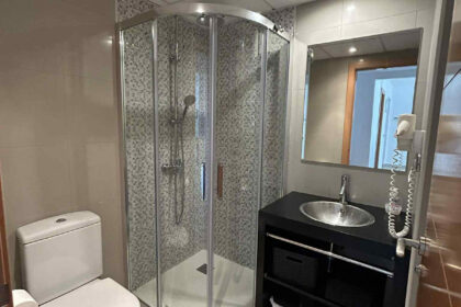 63ee27534919e44066e348300098e9fe - 20