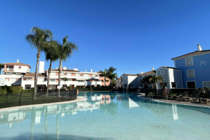 63ee27534919e44066e348300098e9fe - 32