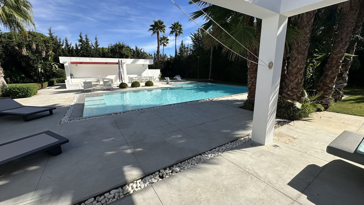 64b618af05e2ac3447d38ba74f44b7b9 - 10