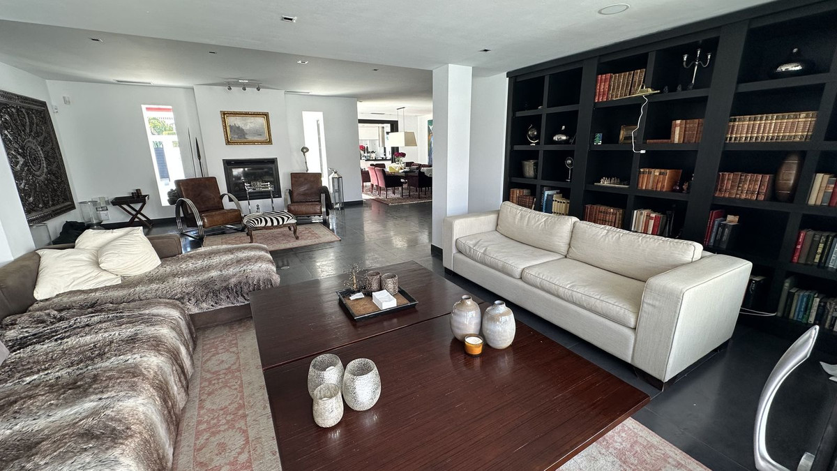 64b618af05e2ac3447d38ba74f44b7b9 - 15