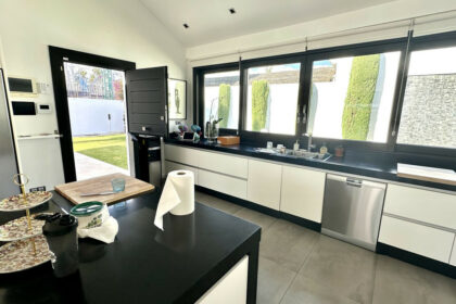 64b618af05e2ac3447d38ba74f44b7b9 - 4