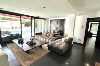 64b618af05e2ac3447d38ba74f44b7b9 - 8