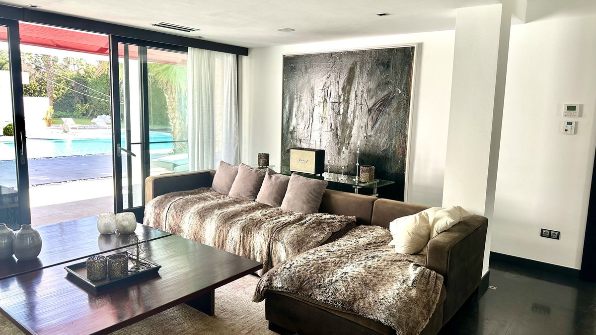 64b618af05e2ac3447d38ba74f44b7b9 - 9