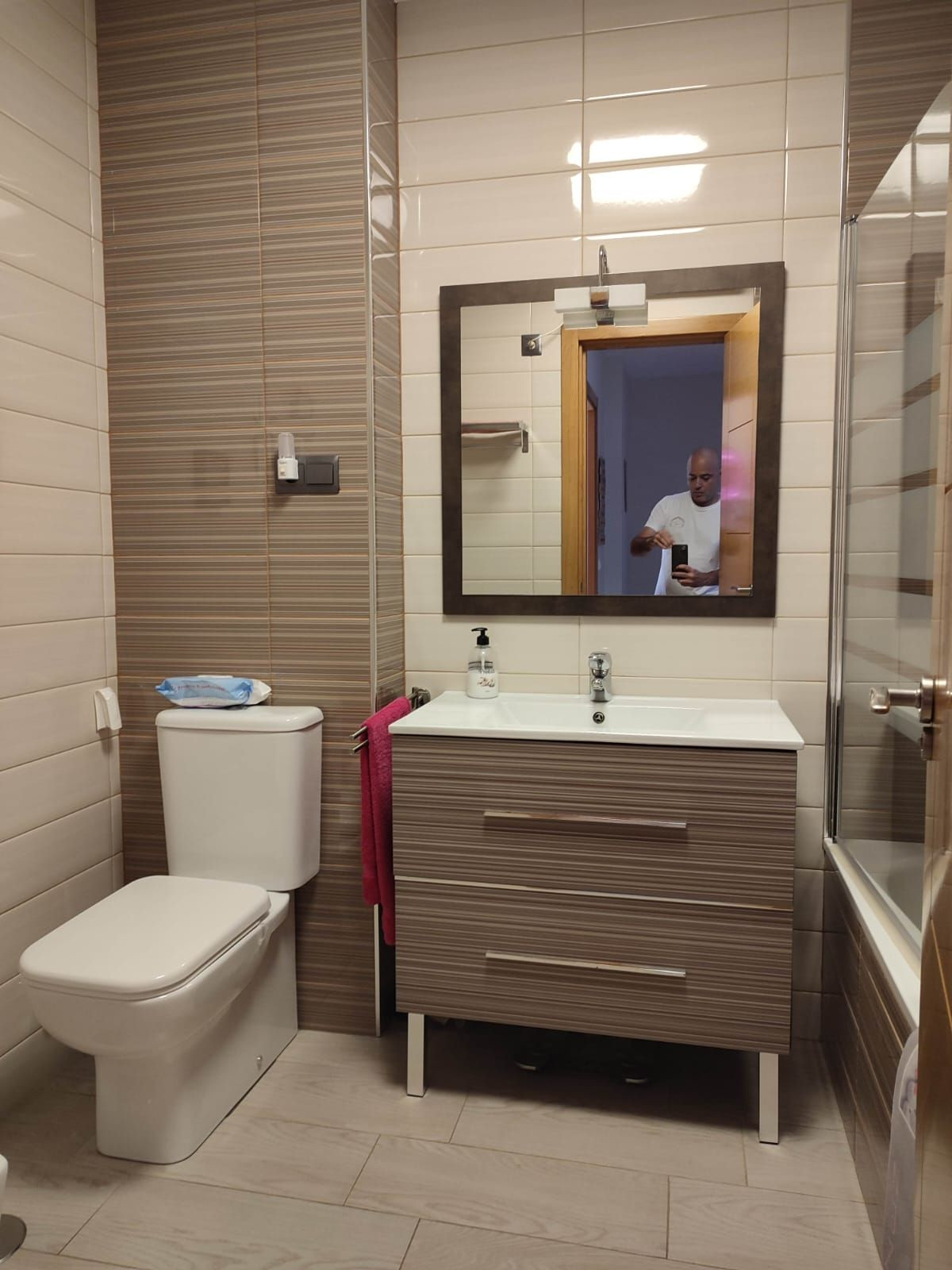 65a07a483bcbce6c317268f9fe954fd7 - 32