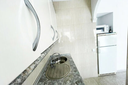 6611fd7b41e2a34e3ba45c89e7a20478 - 14