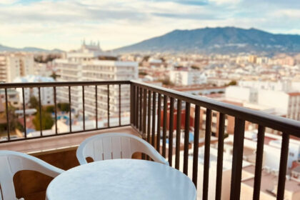 66aec55c6ec46a31ab8c0e934826b8da - 18