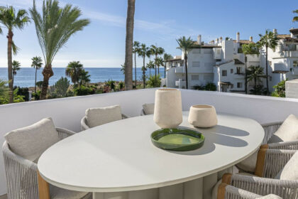 66bb6108bbe84e28c4ebeef2bf663532 - 2