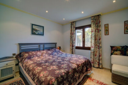 671008dfc9b6474208b2d36cfcf274b4 - 20