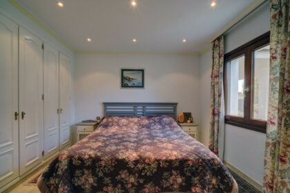 671008dfc9b6474208b2d36cfcf274b4 - 21