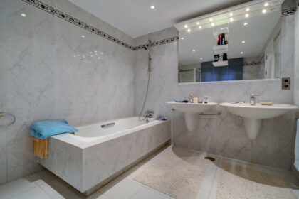 671008dfc9b6474208b2d36cfcf274b4 - 22