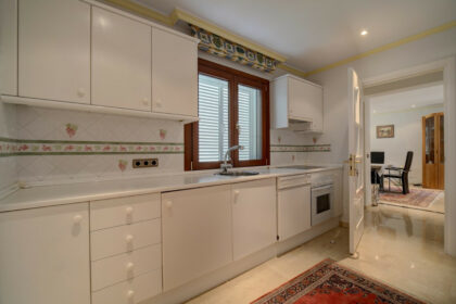 671008dfc9b6474208b2d36cfcf274b4 - 27