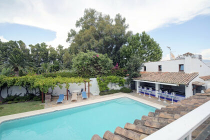 671008dfc9b6474208b2d36cfcf274b4 - 38