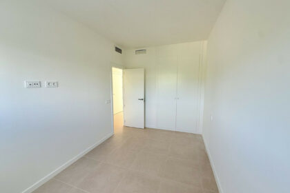 671188b860814e67db0cf100415921b3 - 18