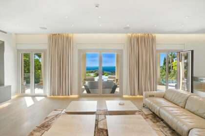 671e79de97fa4e580e9fa2f23081d15c - 26