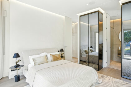 671e79de97fa4e580e9fa2f23081d15c - 30