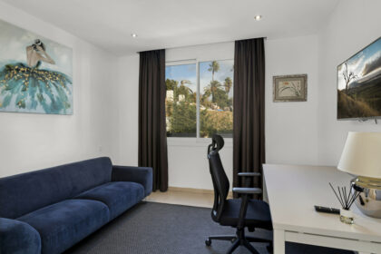 677c92d99cc341ce57b7a6eed78e7c18 - 17